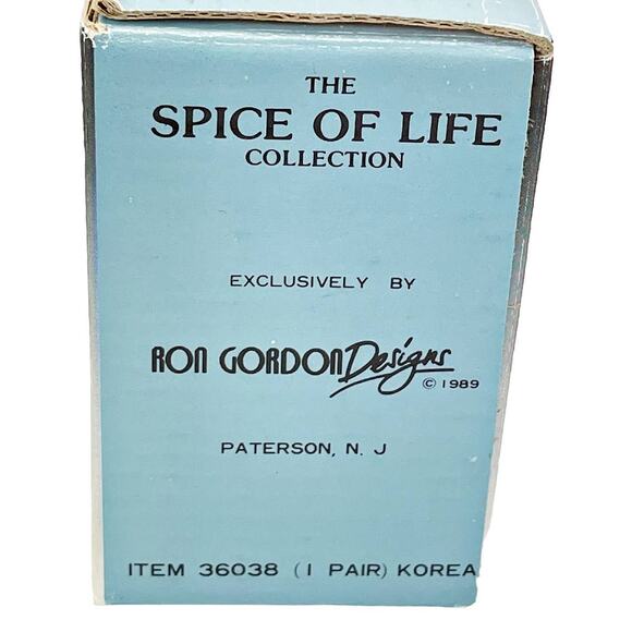 Fire Dalmatian Dog Hydrant Salt Pepper Shaker Spice of Life Ron Gordon Design 89 - Picture 2 of 2